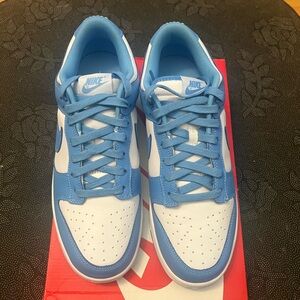 Nike Men's Blue and White Sneakers